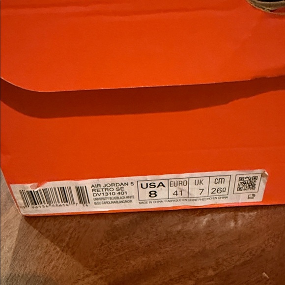 Jordan Air Retro 5 SE Orange Box - Picture 2 of 5